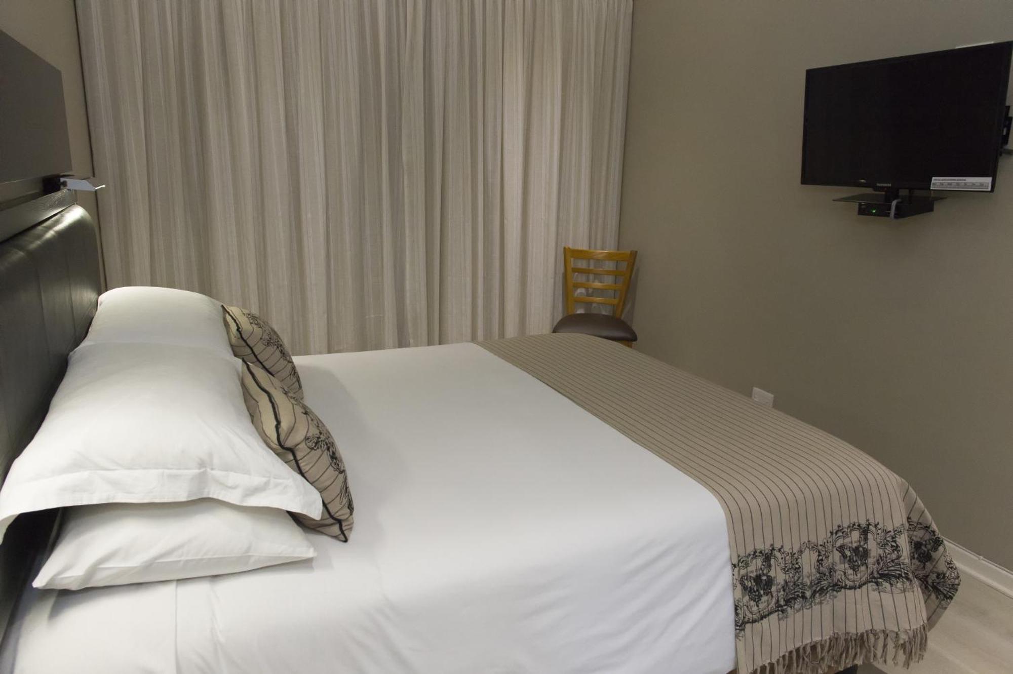 The Suburban Guest House Bloemfontein Zimmer foto